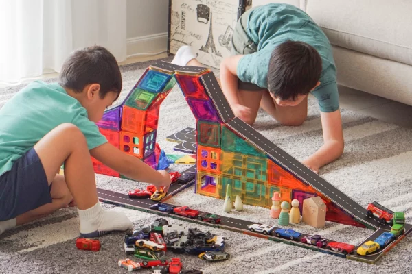 Learn & Grow Toys - Road Pack | Magnetische Tegel Toppers | 40 Stuks - Afbeelding 2