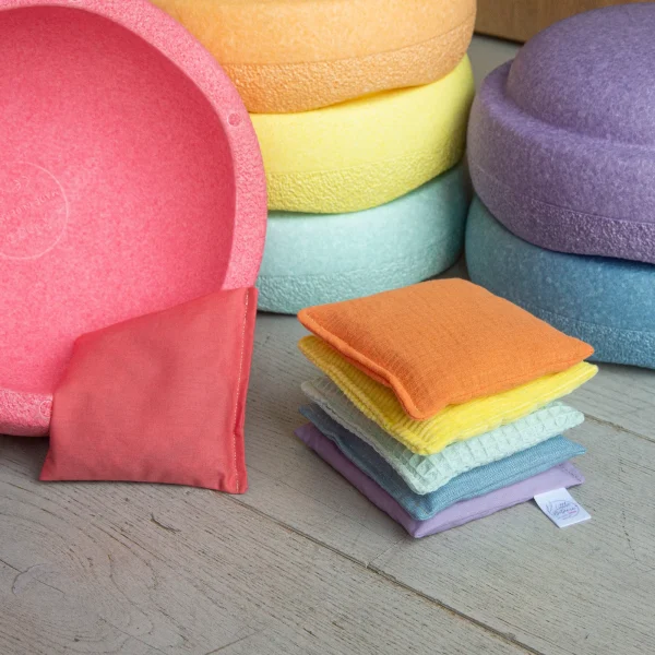 Little Botanic Label - Sensorische Pittenzakjes | Regenboog Pastel | 6 Stuks - Afbeelding 4