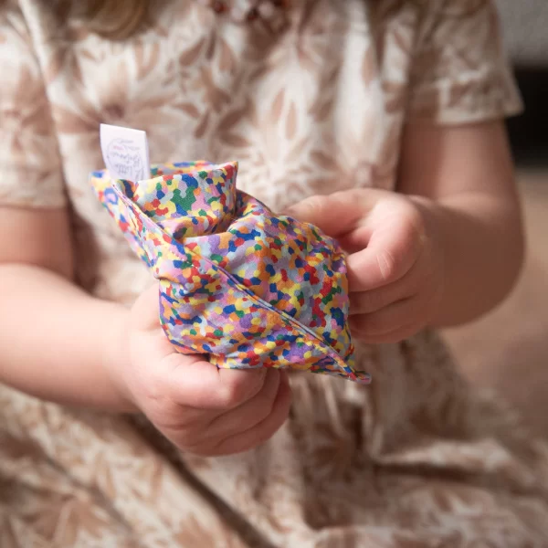 Little Botanic Label - Sensorische Pittenzakjes | Pastel Regenboog + Super Confetti | 7 Stuks - Afbeelding 5